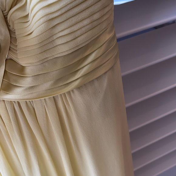 Dress - Picture 8 of 9